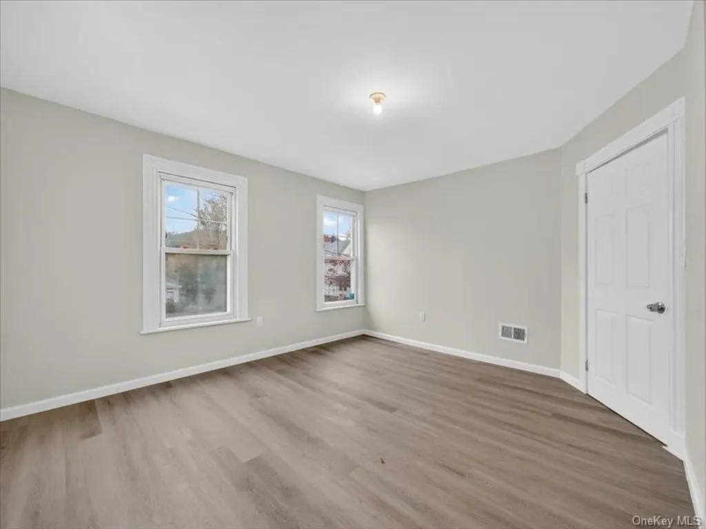 17 Maple Avenue W Suffern NY 10901