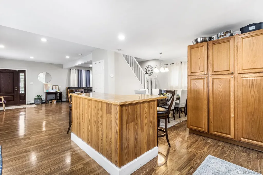 19 Midland Boulevard Ronkonkoma NY 11779