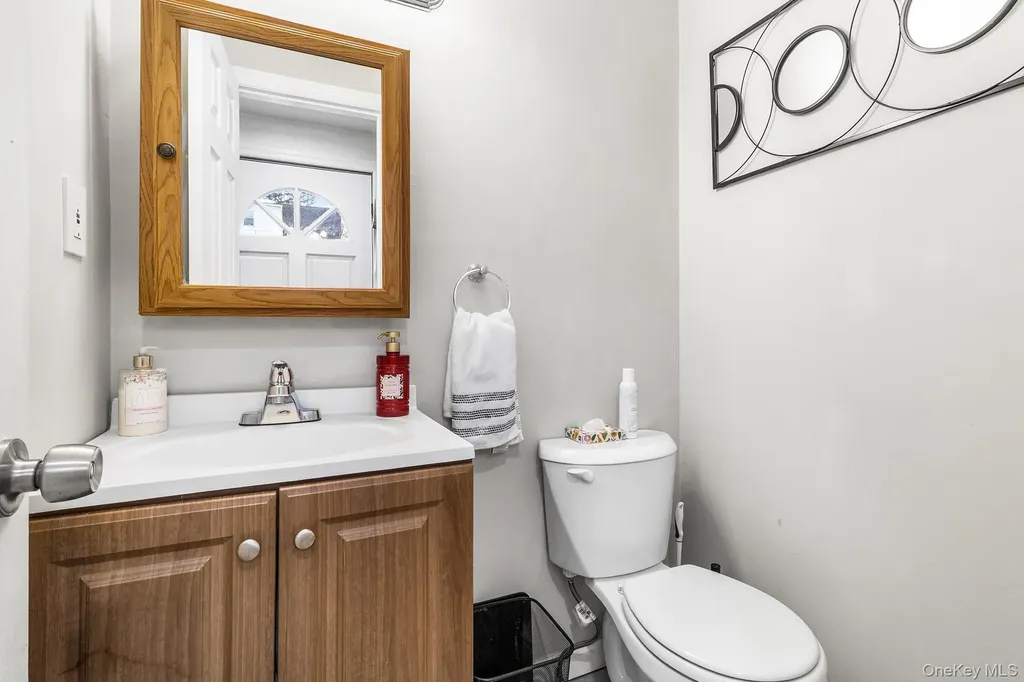 19 Midland Boulevard Ronkonkoma NY 11779