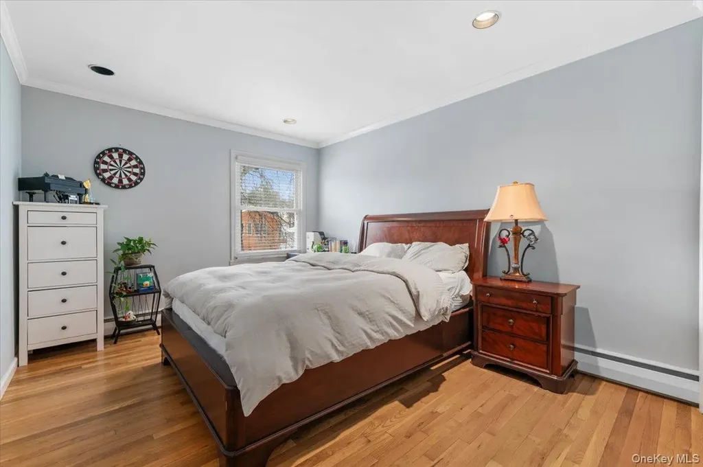 32 Middle Lane Jericho NY 11753