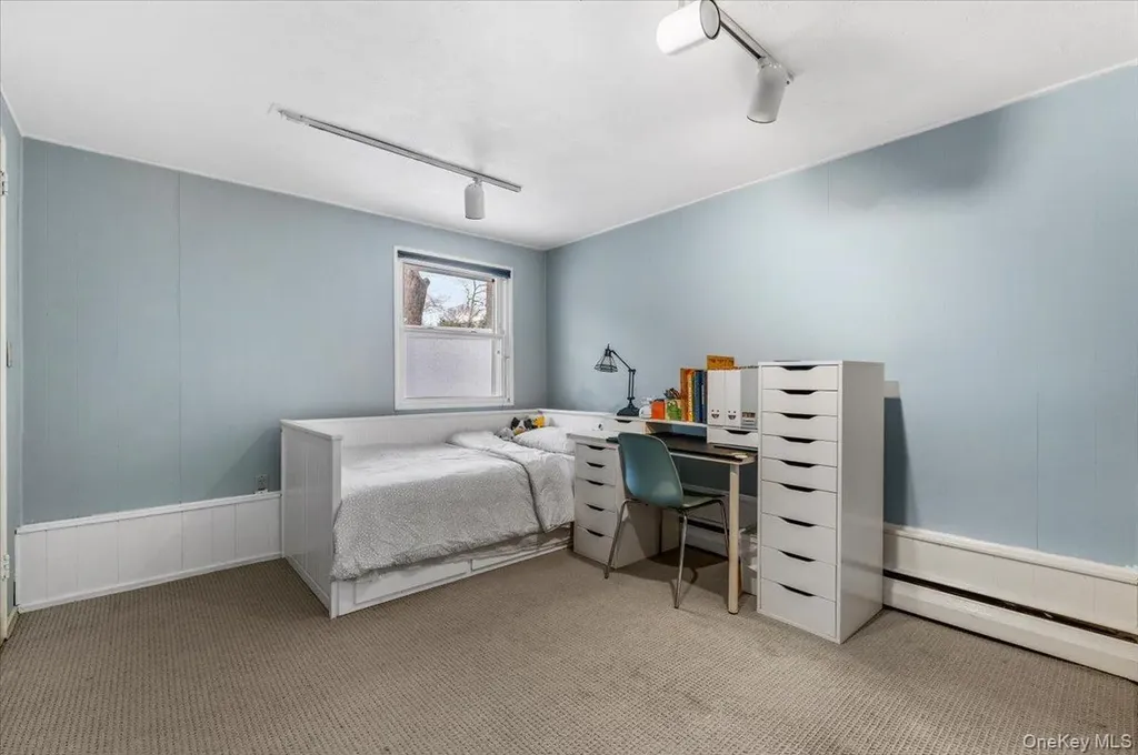 32 Middle Lane Jericho NY 11753