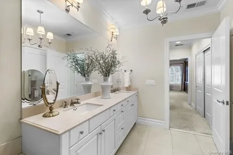 12 Rivers Edge Drive Tarrytown NY 10591