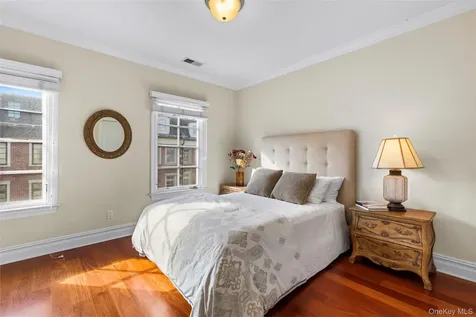 12 Rivers Edge Drive Tarrytown NY 10591