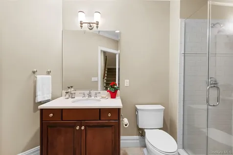 12 Rivers Edge Drive Tarrytown NY 10591