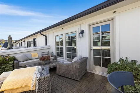 12 Rivers Edge Drive Tarrytown NY 10591