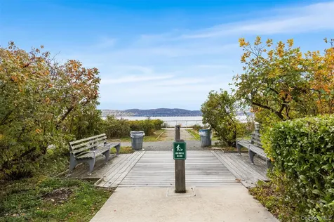 12 Rivers Edge Drive Tarrytown NY 10591