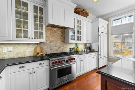 12 Rivers Edge Drive Tarrytown NY 10591