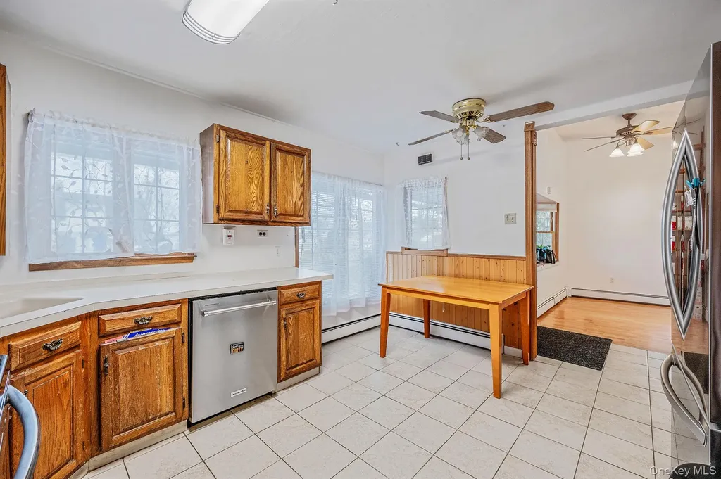 22 Mercury Lane Levittown NY 11756
