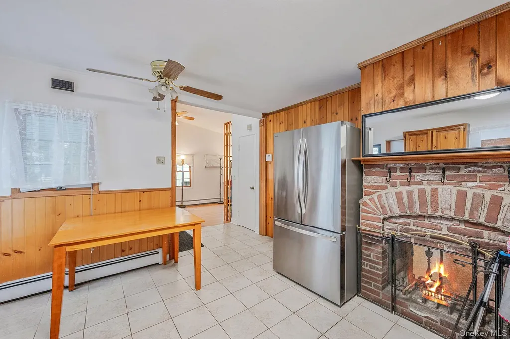 22 Mercury Lane Levittown NY 11756