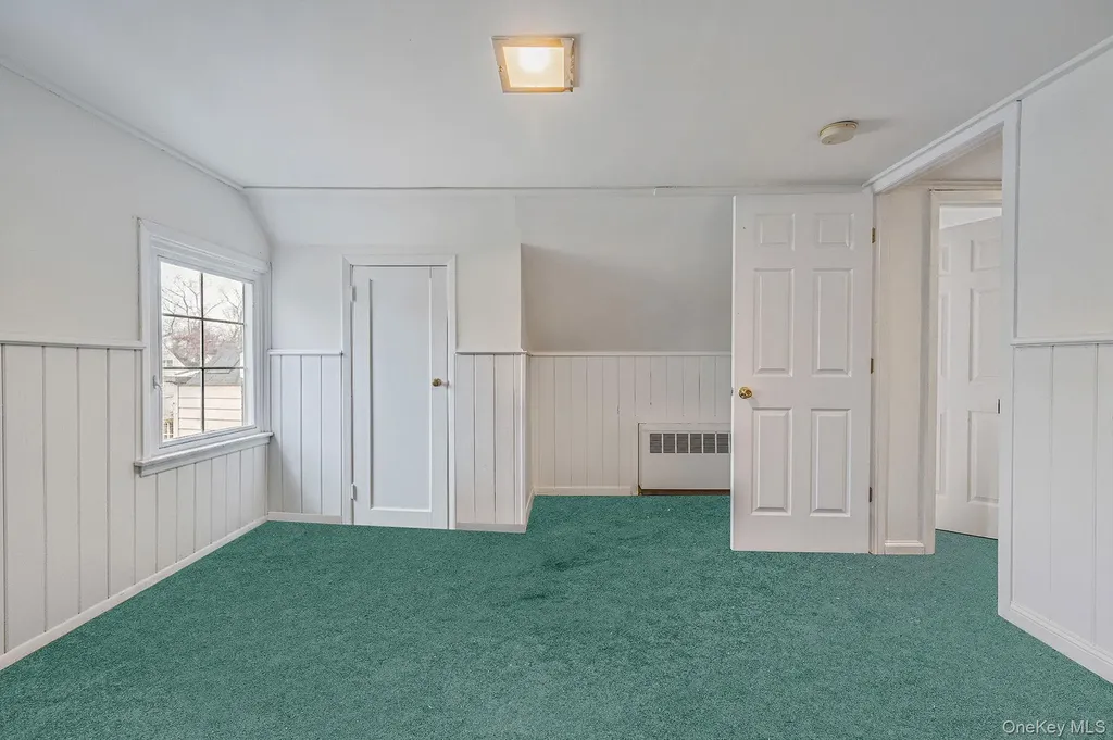 22 Mercury Lane Levittown NY 11756