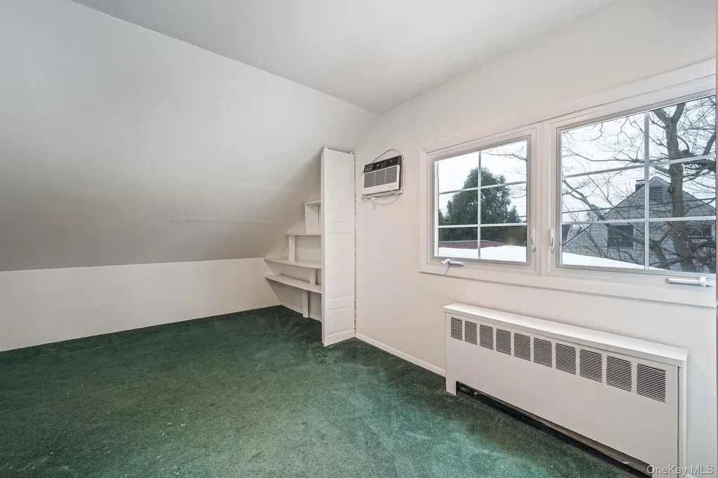 22 Mercury Lane Levittown NY 11756