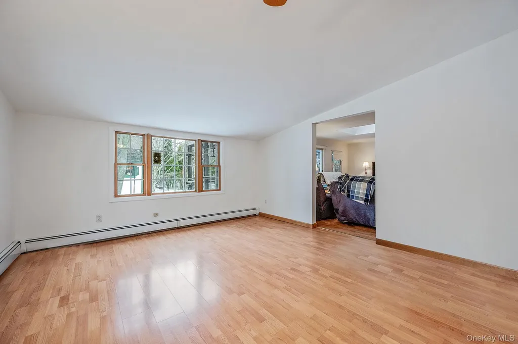 22 Mercury Lane Levittown NY 11756