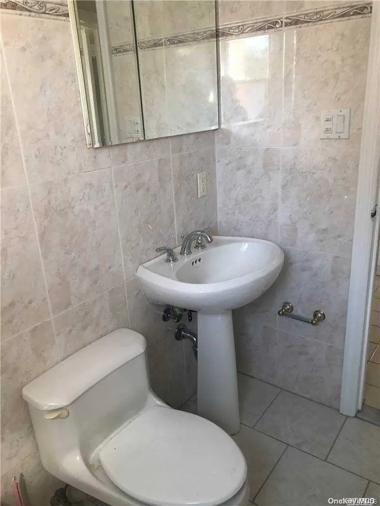 220 Pershing Parkway Mineola NY 11501