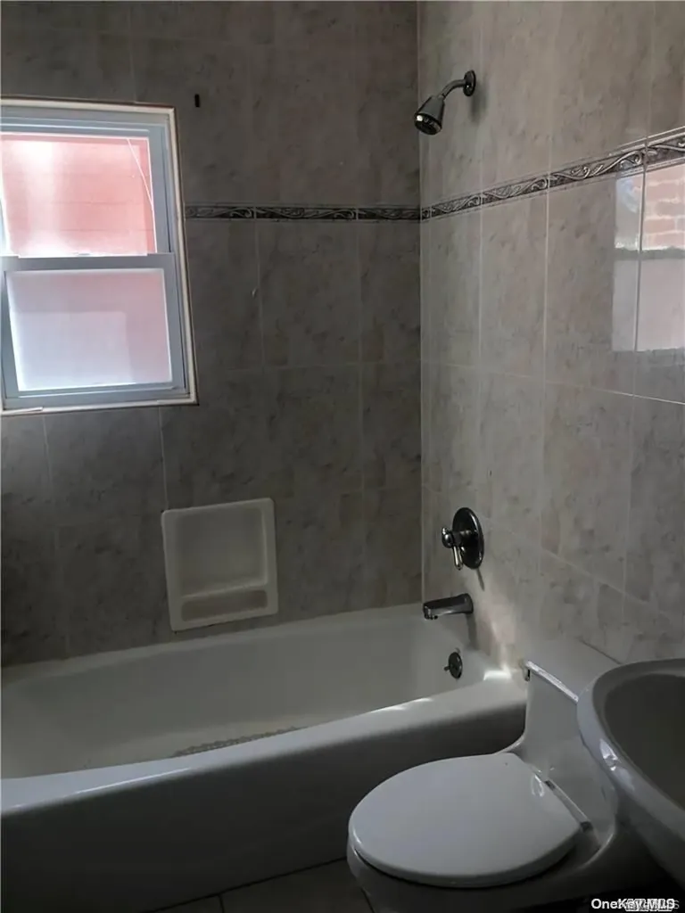 220 Pershing Parkway Mineola NY 11501