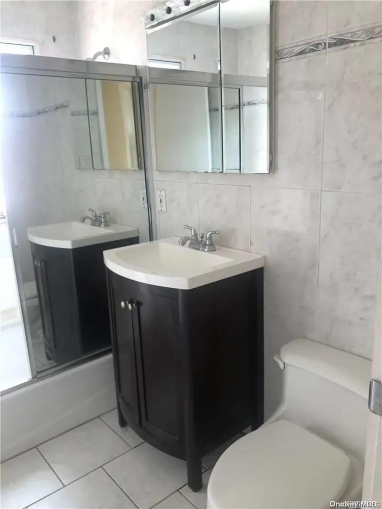 220 Pershing Parkway Mineola NY 11501