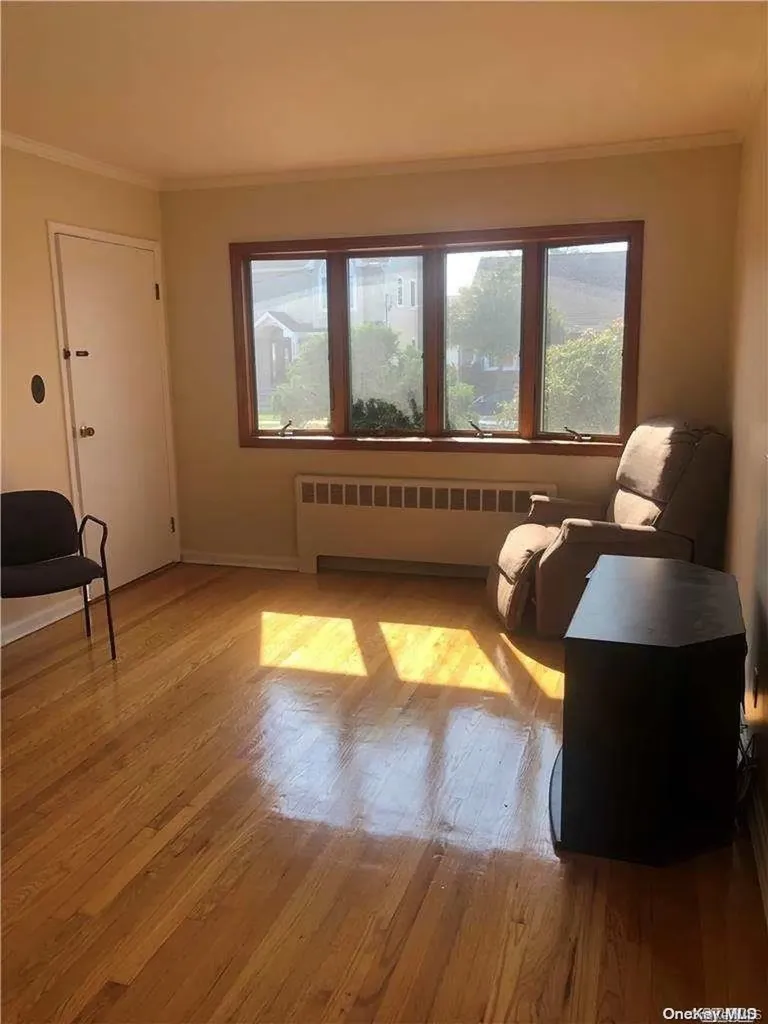 220 Pershing Parkway Mineola NY 11501