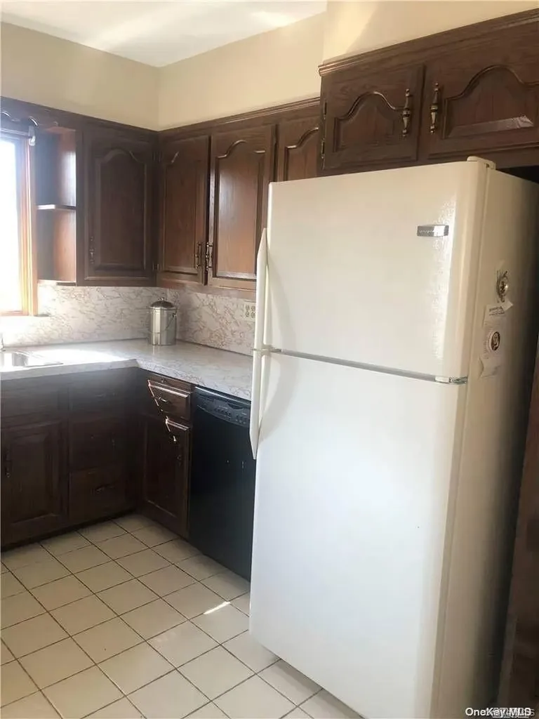 220 Pershing Parkway Mineola NY 11501