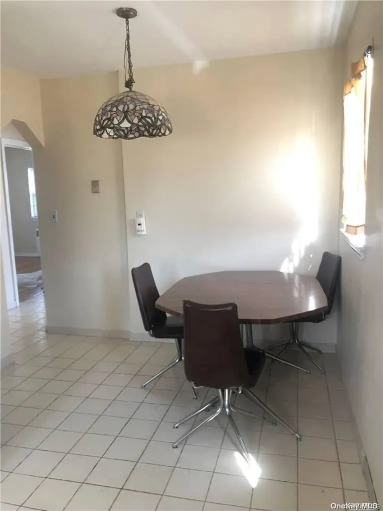 220 Pershing Parkway Mineola NY 11501