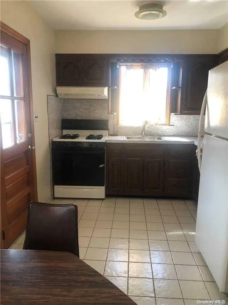 220 Pershing Parkway Mineola NY 11501