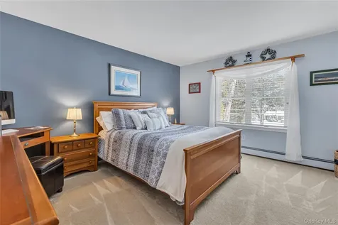 251 Vineyard Road Huntington Bay NY 11743