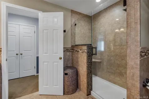 251 Vineyard Road Huntington Bay NY 11743
