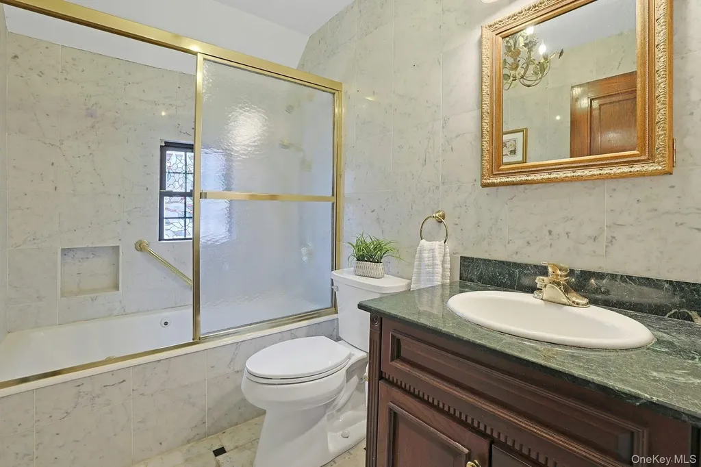 66 Mamaroneck Road Scarsdale NY 10583