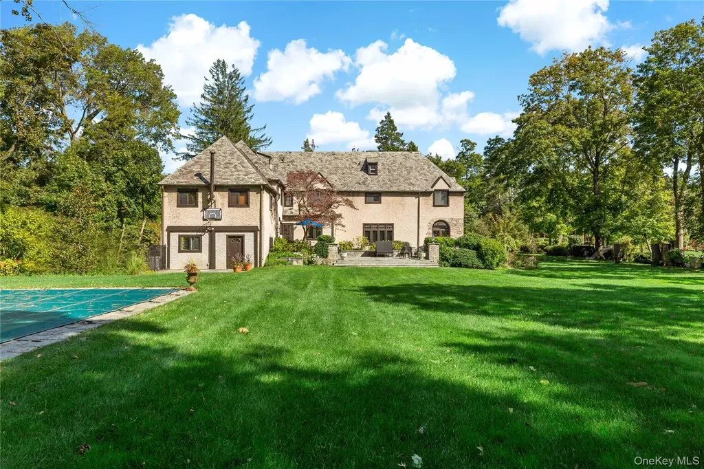 66 Mamaroneck Road Scarsdale NY 10583