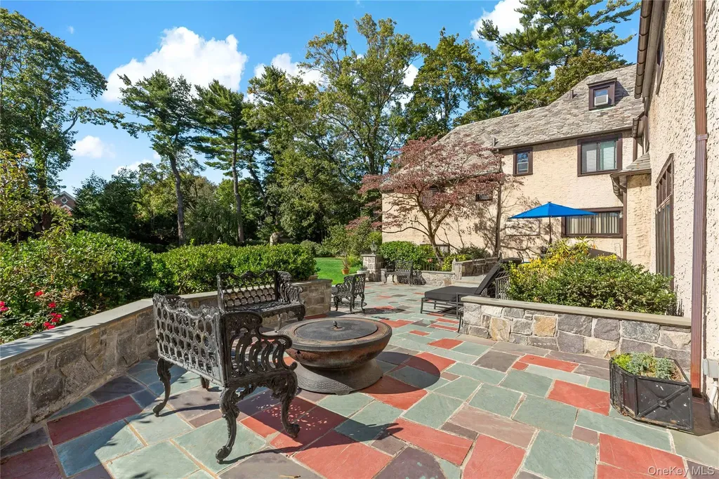 66 Mamaroneck Road Scarsdale NY 10583