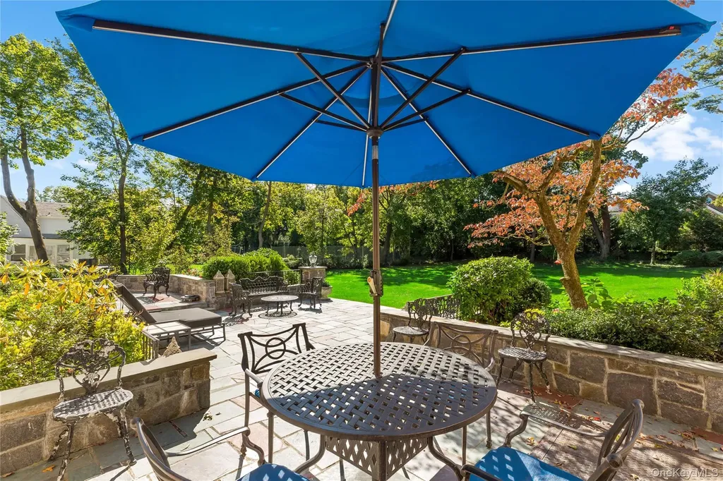 66 Mamaroneck Road Scarsdale NY 10583