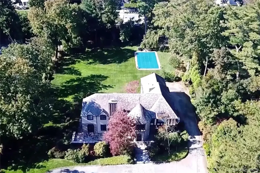 66 Mamaroneck Road Scarsdale NY 10583
