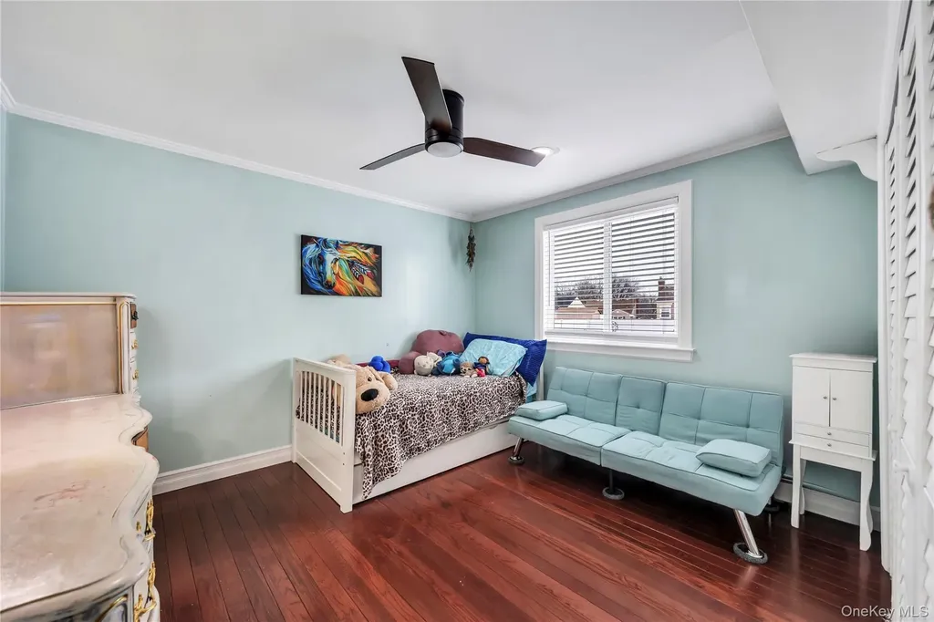 225 Farhan Lane North Babylon NY 11703