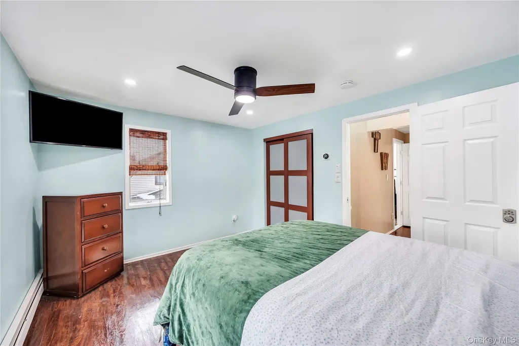 225 Farhan Lane North Babylon NY 11703