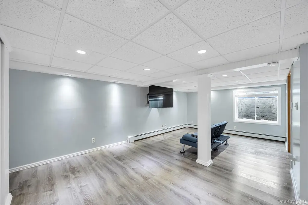 225 Farhan Lane North Babylon NY 11703