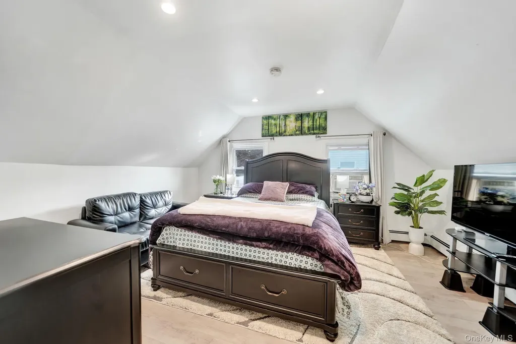 125 Hamlet Road Levittown NY 11756