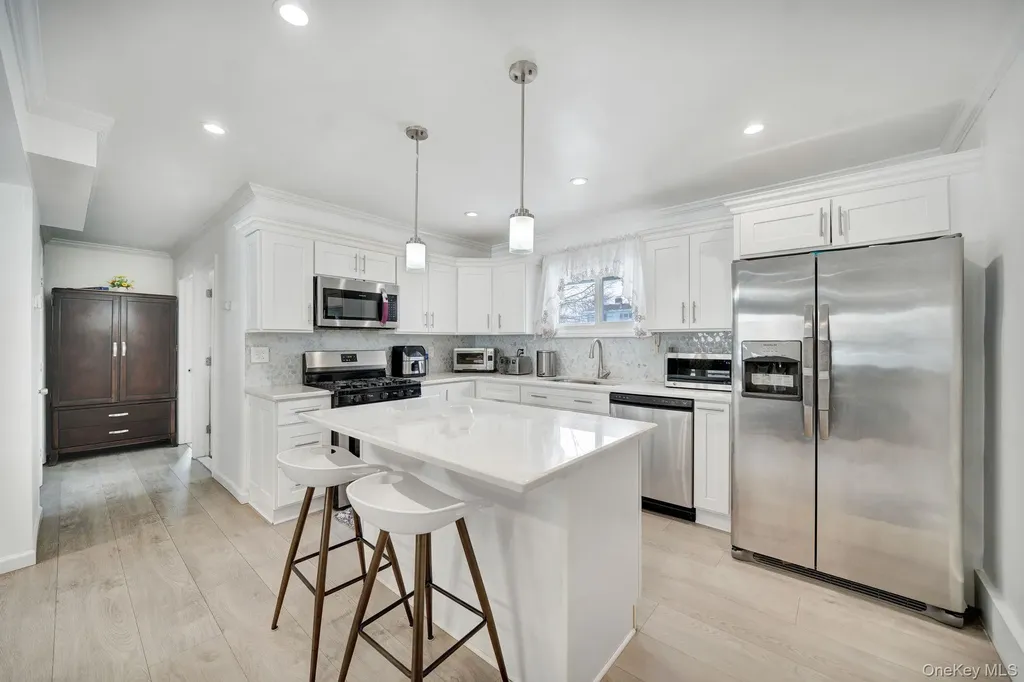 125 Hamlet Road Levittown NY 11756