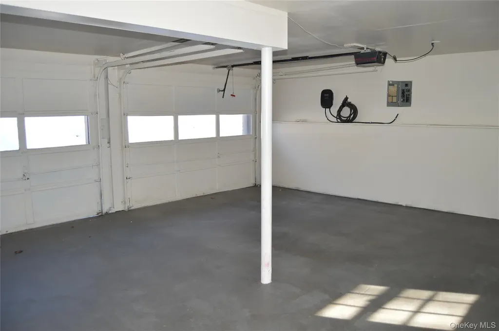 108 Flower Hill Kingston NY 12401