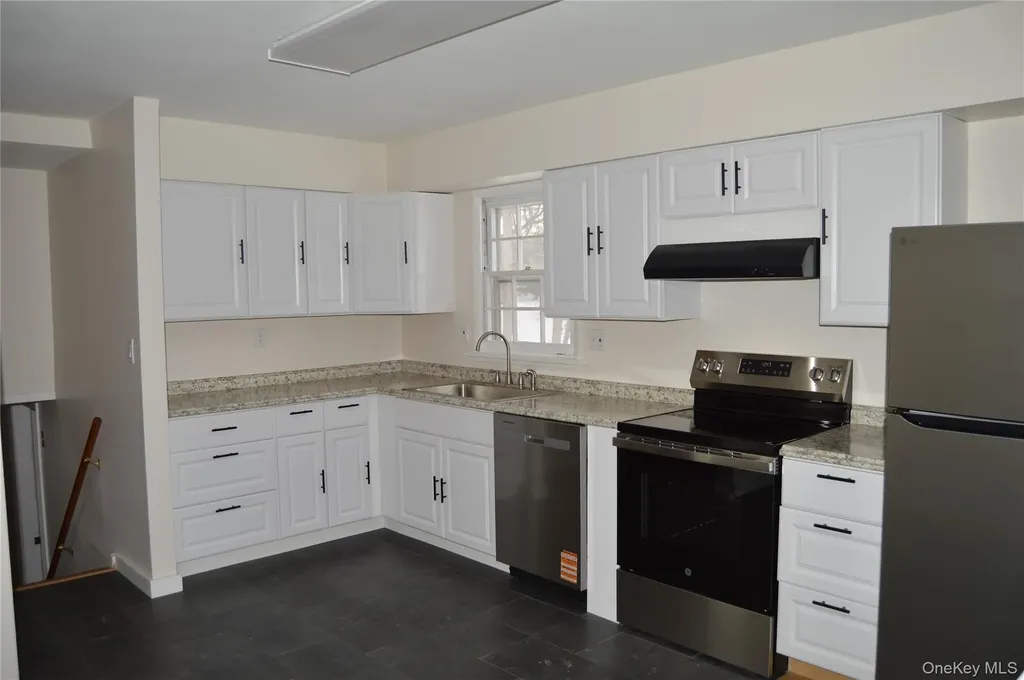 108 Flower Hill Kingston NY 12401
