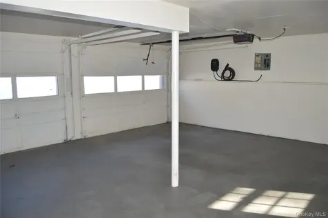 108 Flower Hill Kingston NY 12401