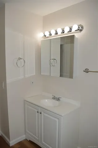 108 Flower Hill Kingston NY 12401