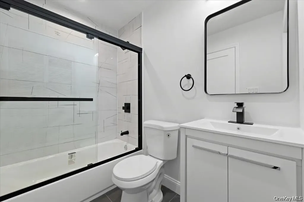 97 Thurton Place Yonkers NY 10704