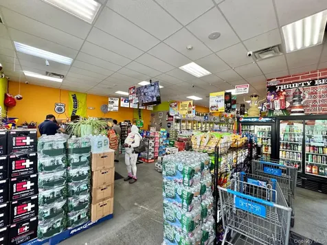 926 Nassau Road Uniondale NY 11553