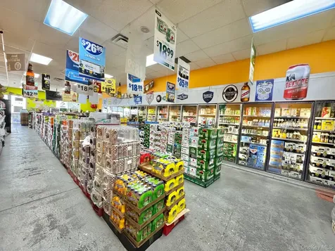 926 Nassau Road Uniondale NY 11553