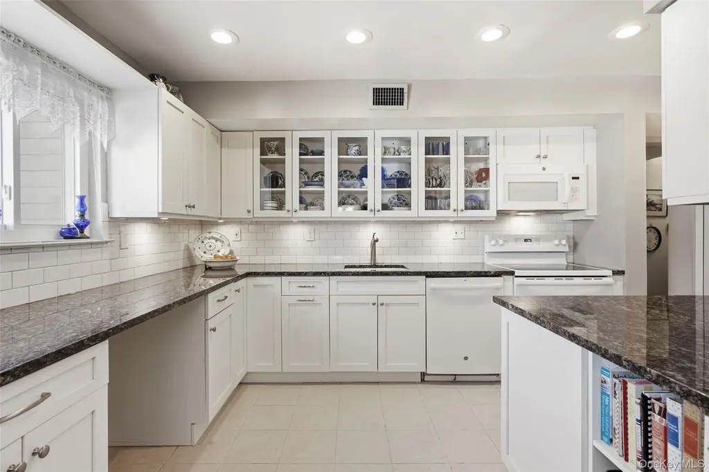 208 Harris Road Bedford Hills NY 10507