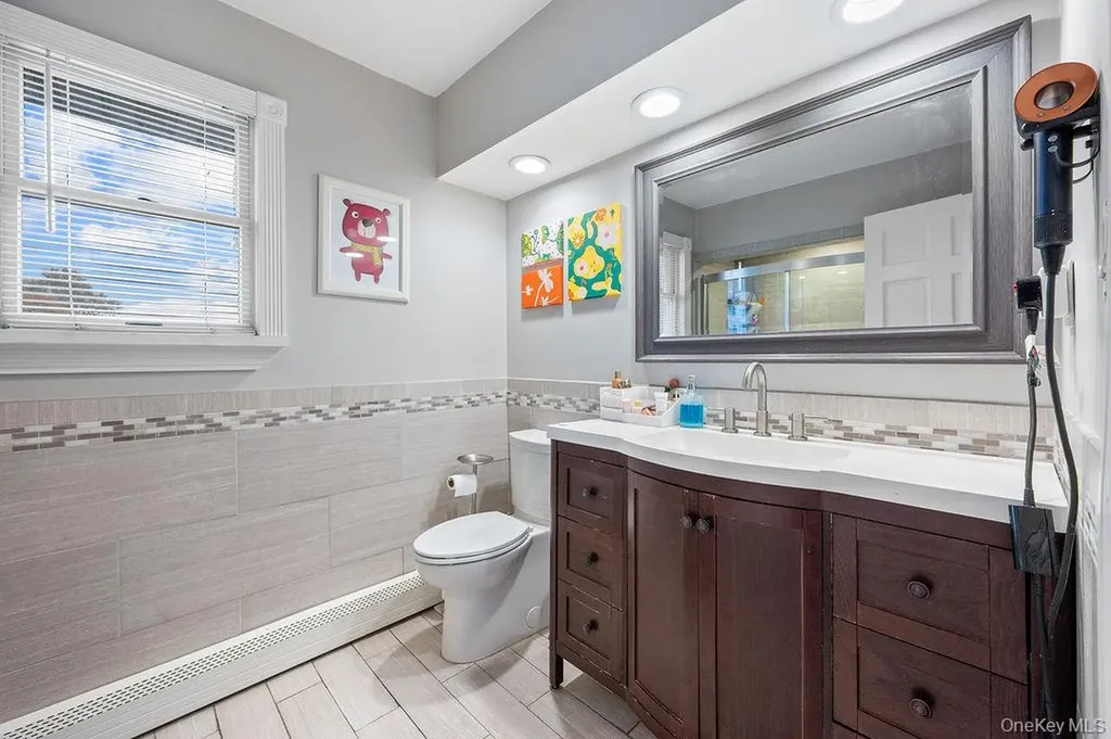 2741 Anthony Avenue Bellmore NY 11710