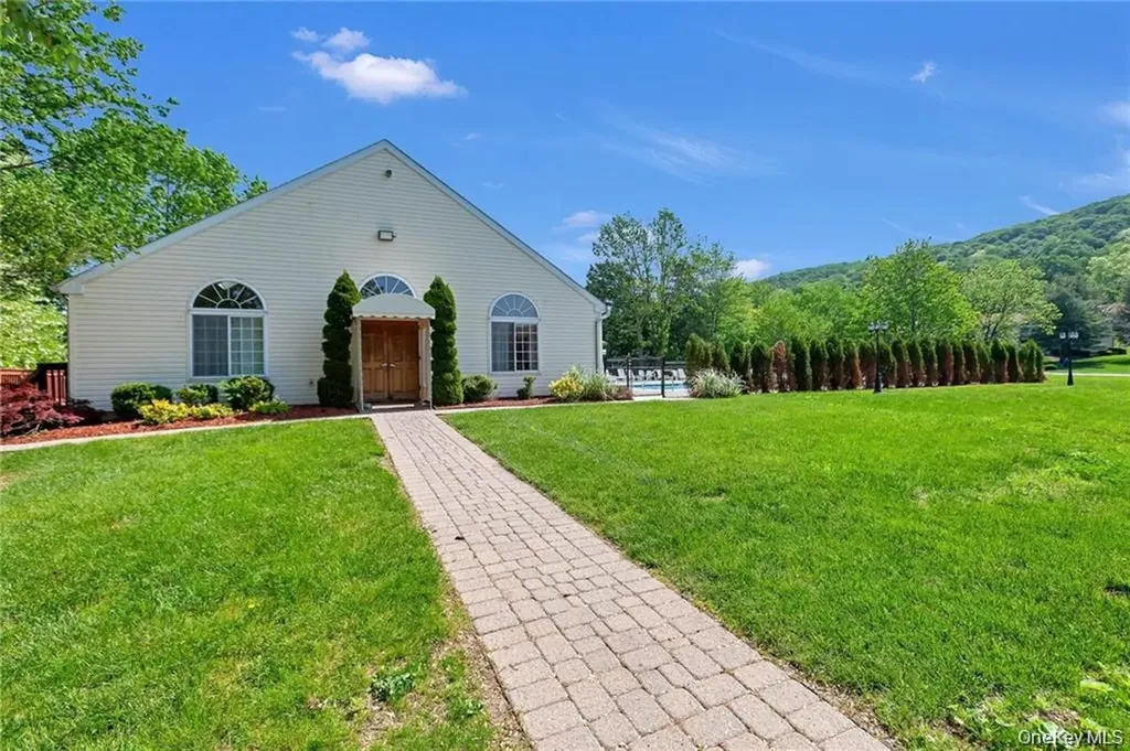 607 Mountain Laurel Drive Monroe NY 10950