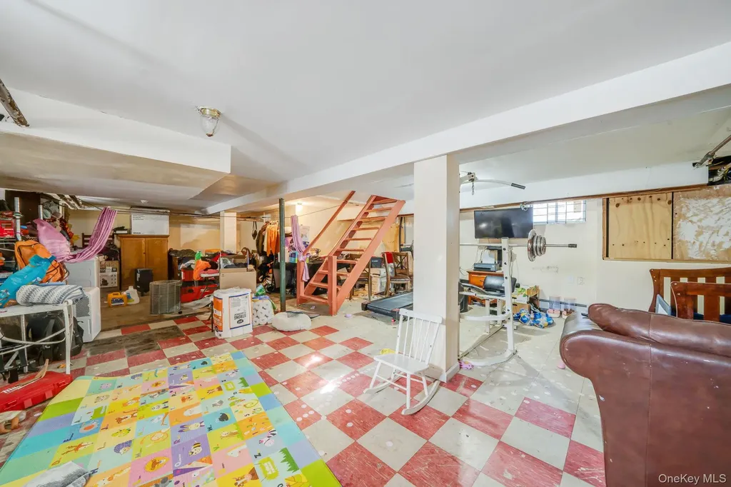 44 Nassau Parkway Hempstead NY 11550