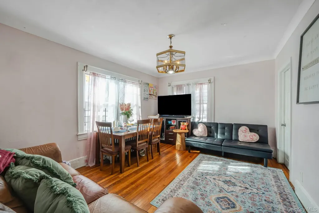 44 Nassau Parkway Hempstead NY 11550