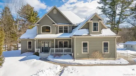 50 Meghan Court Pine Bush NY 12566
