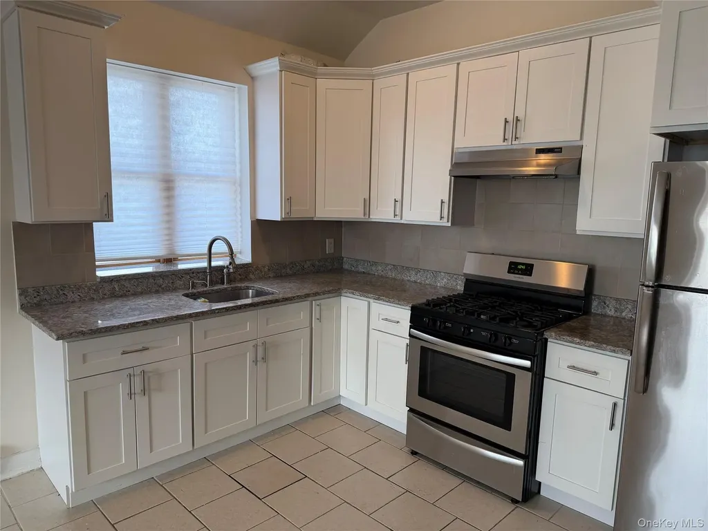 7931 67th Road Middle Village NY 11379