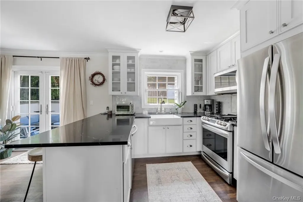 72 Brook Street Scarsdale NY 10583